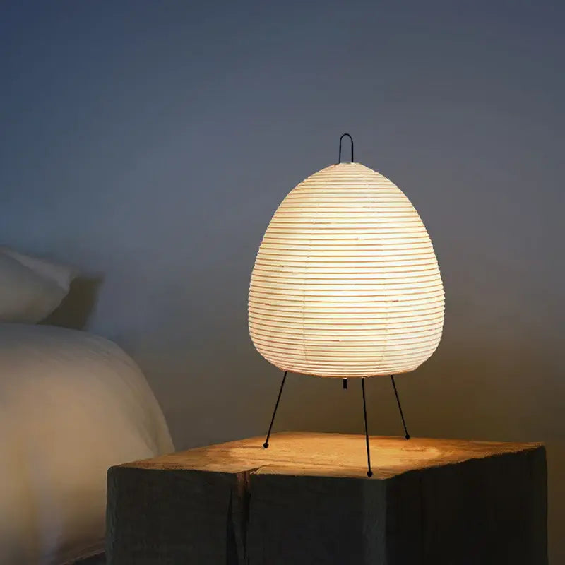 Luminária de Mesa Akari Noguchi Yong LED com Luz Ambiente Relaxante