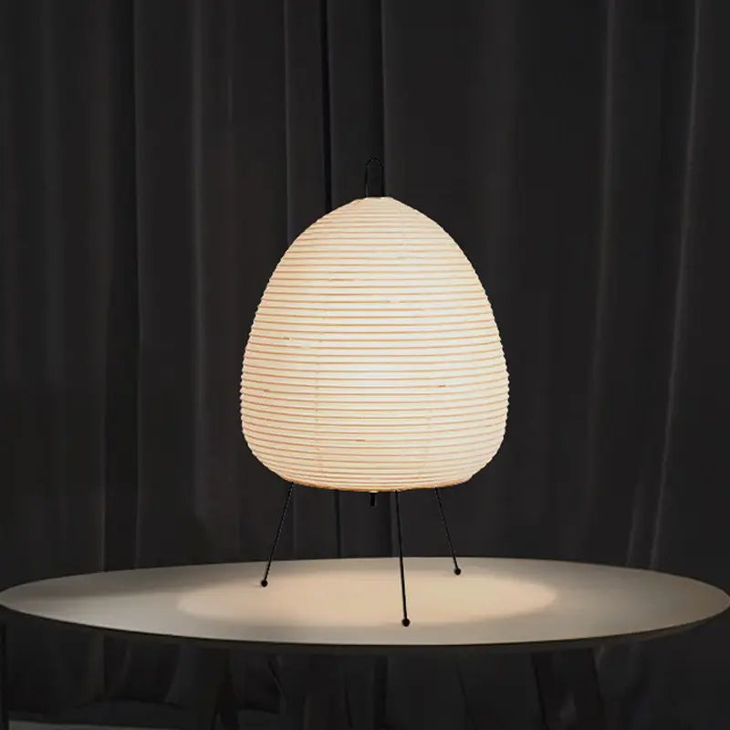 Luminária de Mesa Akari Noguchi Yong LED com Luz Ambiente Relaxante