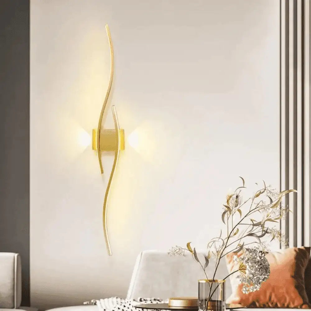 Arandela de Parede Interna para Quarto/Sala LED Curva Ricaly - Dourado - 60cm / Luz Fria - Luminaria