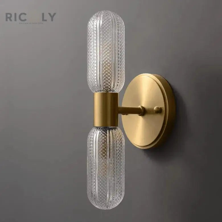 Arandela Dourada Retro Elegance da Ricaly: Ilumine Seu Espaço com Sofisticação e Estilo