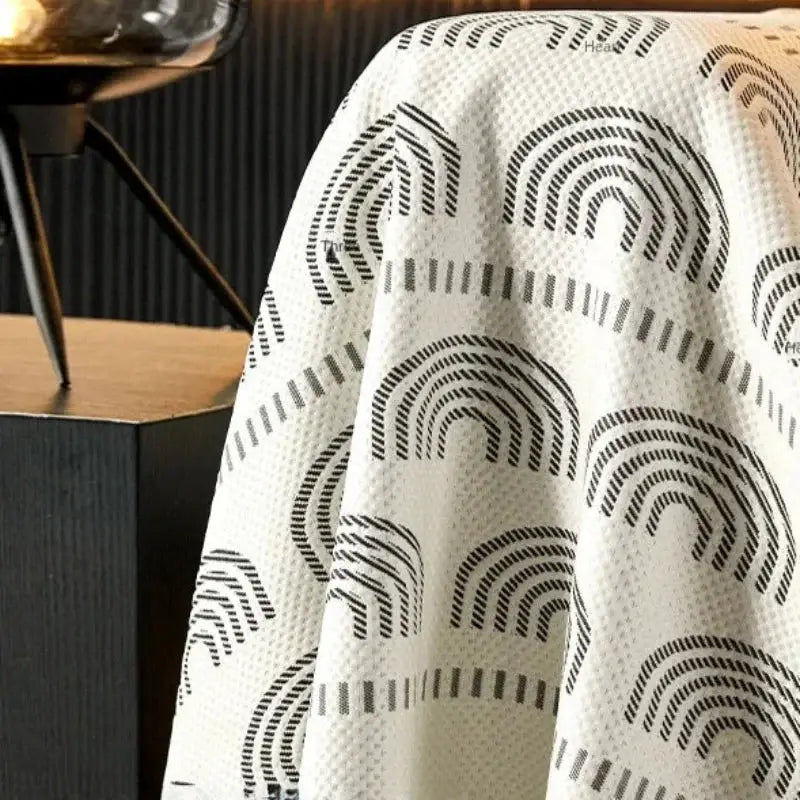 Manta de sofá branca com padrão decorativo para o modelo Ricaly 180x130cm