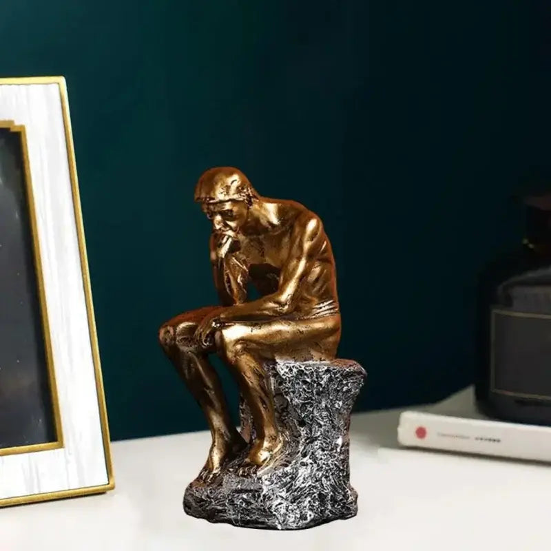 Duas Estátuas The Thinker em Escultura Abstrata Decorativa Compre agora Ricaly