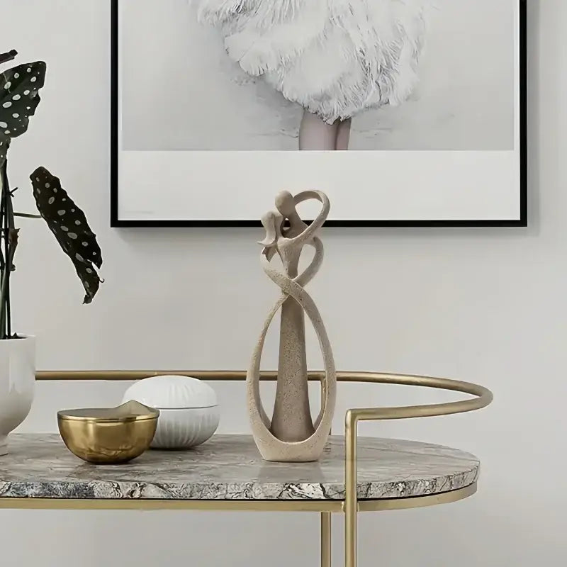 Escultura Abstrata Casal Beijando para Decoração Elegante Compre agora Ricaly