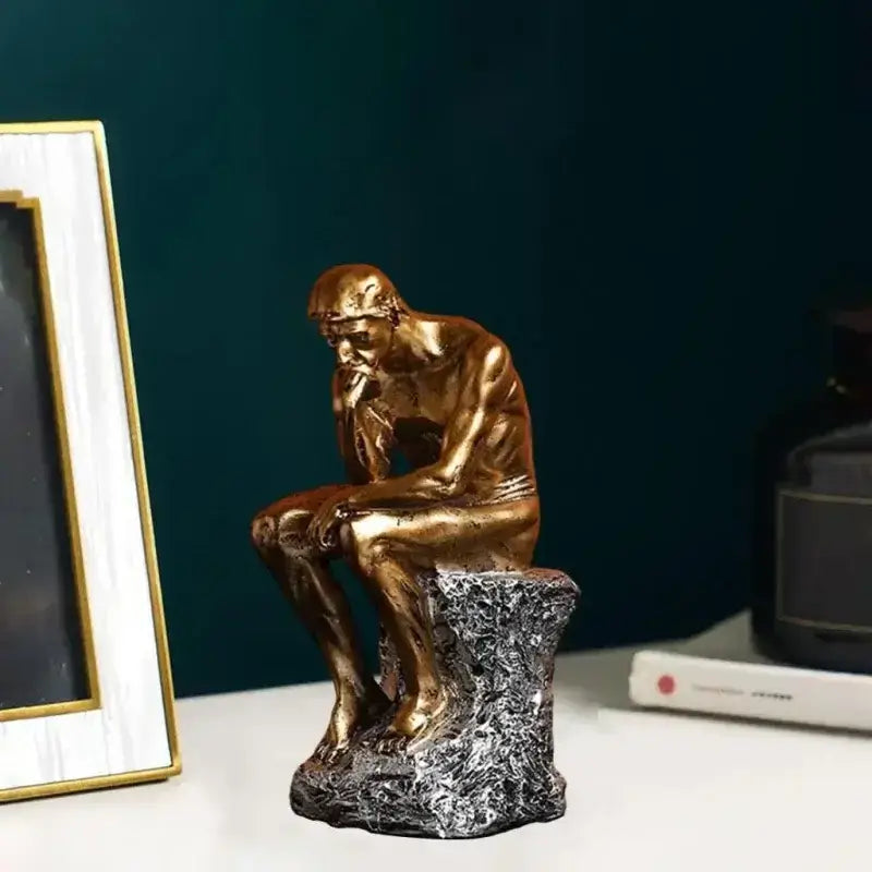 Duas Estátuas The Thinker em Escultura Abstrata Decorativa Compre agora Ricaly