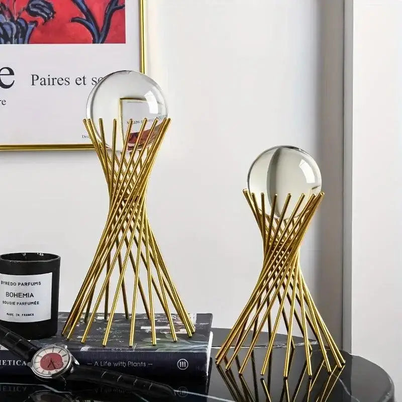 Bolas de Cristal em Suportes Dourados para Arte Abstrata Ricaly Compre