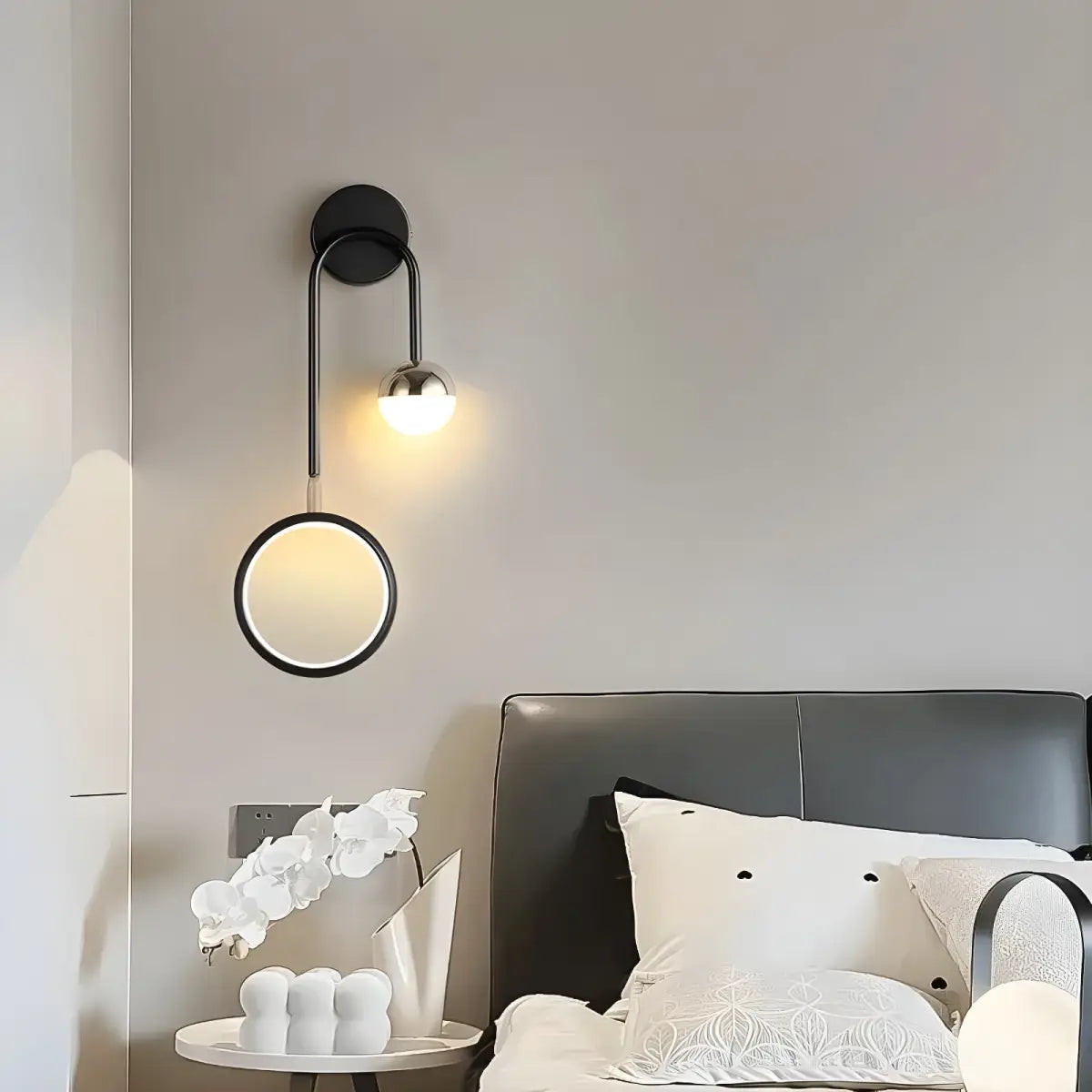 Arandela Gleam para Parede Moderna e Estilosa moderno preto branco Iluminação Compre