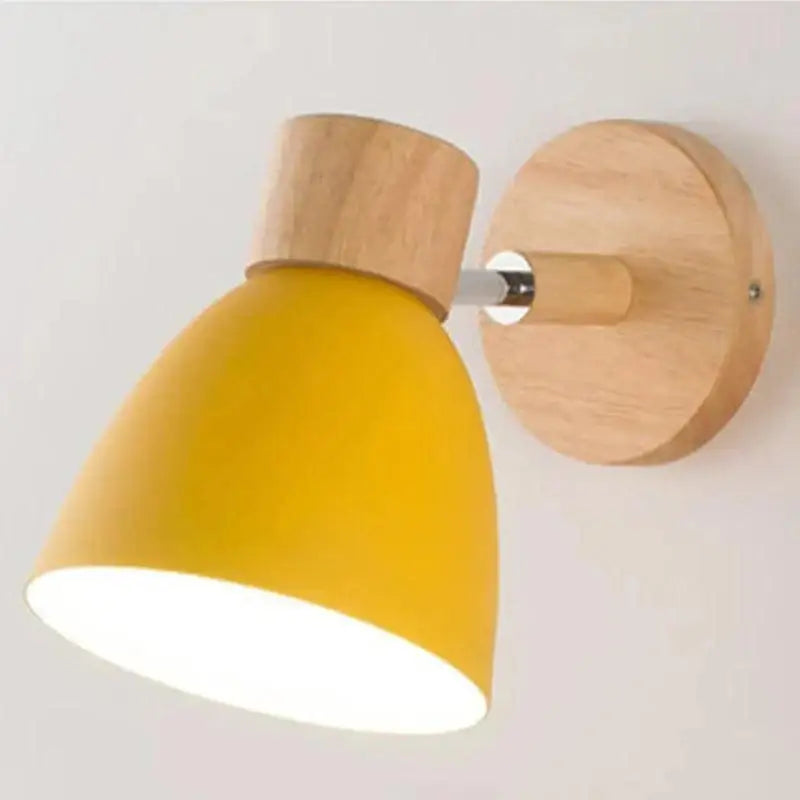 Luminária de Parede Nórdica Ricaly – Elegância em Madeira e Eficiência LED Amarelo 1 Peça