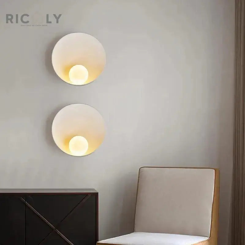 Luminária de Parede Ricaly em Concha – Elegância Oriental com Luz Suave - Luminária de Parede