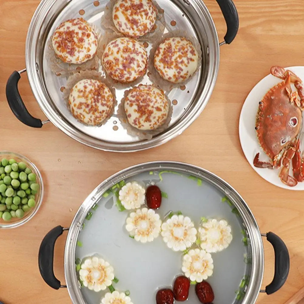 Vista superior de uma mesa com alimentos para cozinhar vapor na Panela Inox Ricaly