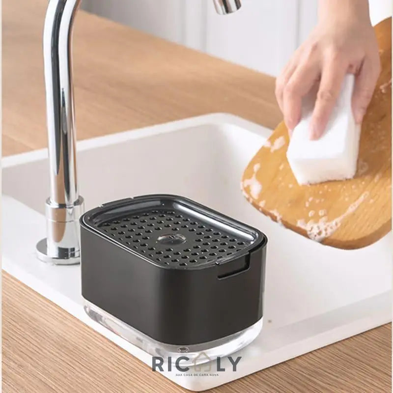 Ricaly CleanStation: Dispenser de Detergente e Porta Esponja