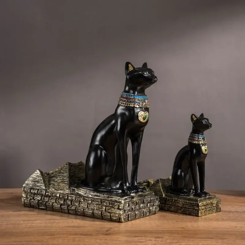 Estátuas de Bastet pretas em suporte de garrafa de resina estilo Egípcio Anúbis
