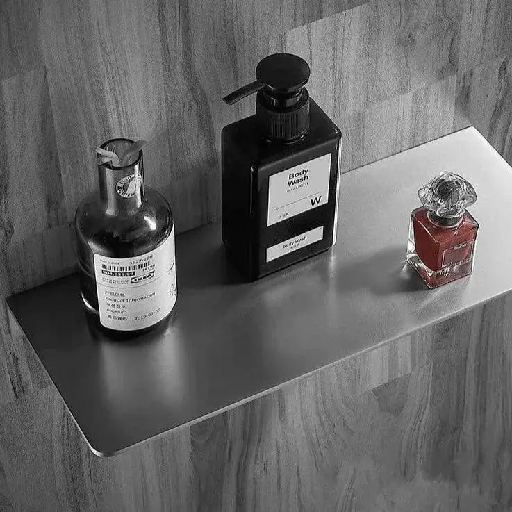 Prateleira de banheiro com produtos de higiene para Organizador Canto Ricaly aço inox