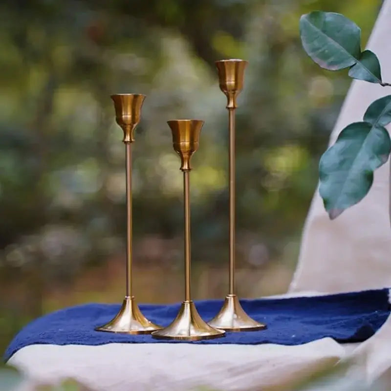 Suporte de Velas Retrô Decorativos em Ouro - Candelabros Ricaly Compre