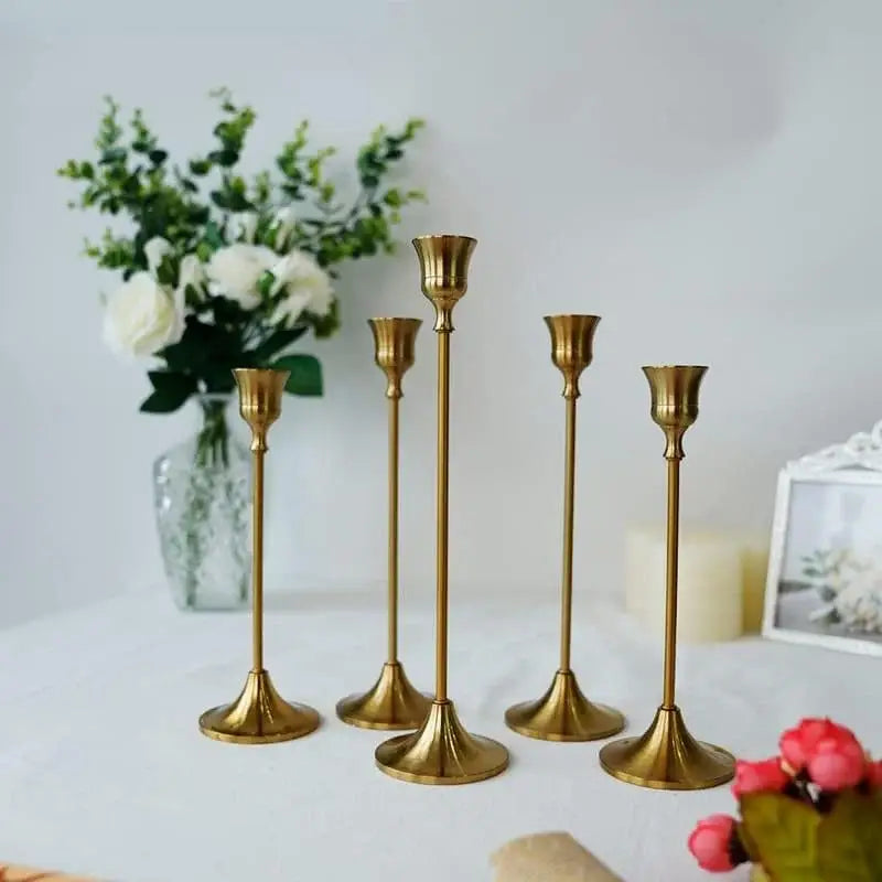 Suporte de Velas Retrô Decorativos em Ouro - Candelabros Ricaly Compre