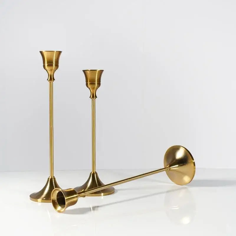 Suporte de Velas Retrô Decorativos em Ouro - Candelabros Ricaly Compre