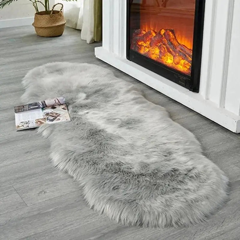 Tapete Antiderrapante Moderno em Pele de Ovelha Fluffy Branco e Areia Compre agora Ricaly