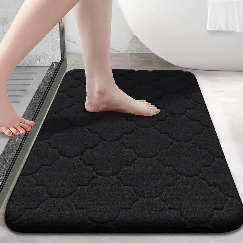 Tapete de Banho Antiderrapante Veludo Coral Quatro Folhas Preto Compre agora Ricaly